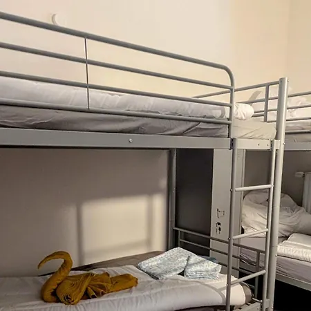 Хостел Rhin-quartier Hostel-style Райнсберг
