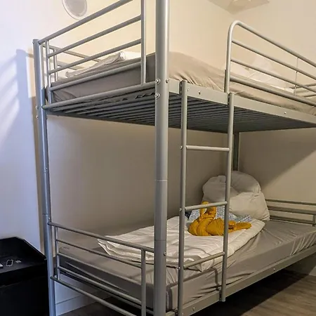 Rhin-quartier Hostel-style * Райнсберг