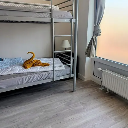 Rhin-quartier Hostel-style Хостел Райнсберг